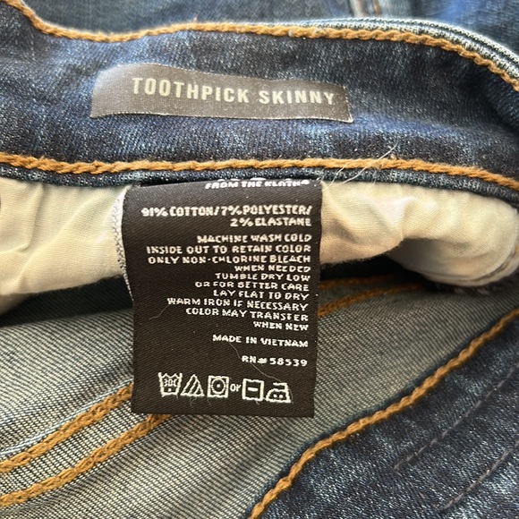KUT jeans (10) style: “toothpick skinny” - Picture 6 of 6